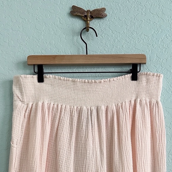 Charlie Paige•Light Pink Cropped Wide Leg Palazzo Pants - Picture 6 of 9